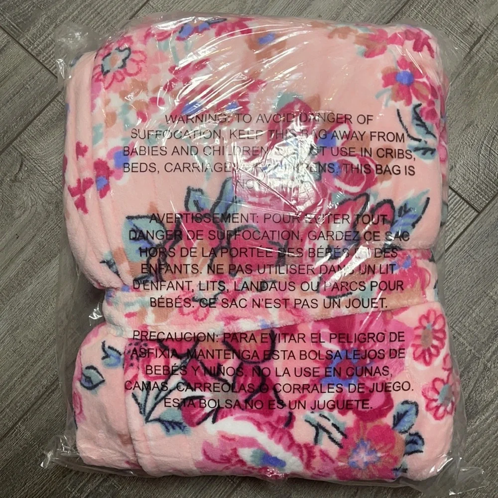 Vera Bradley Plush Fleece Robe Pretty Posies Pink Small/Medium FREE SHIPPING - Picture 5 of 6